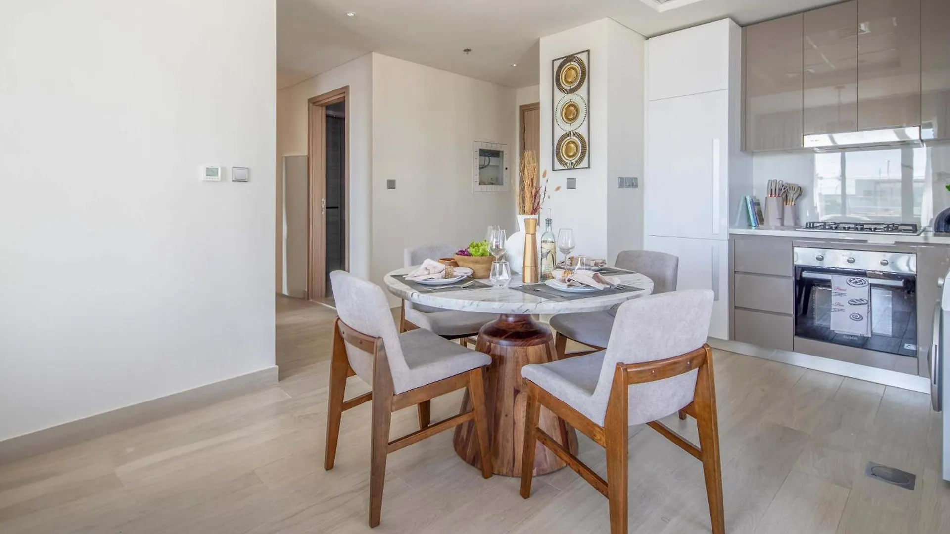 Lägenhet Frank Porter - Azizi Riviera 45 Dubai